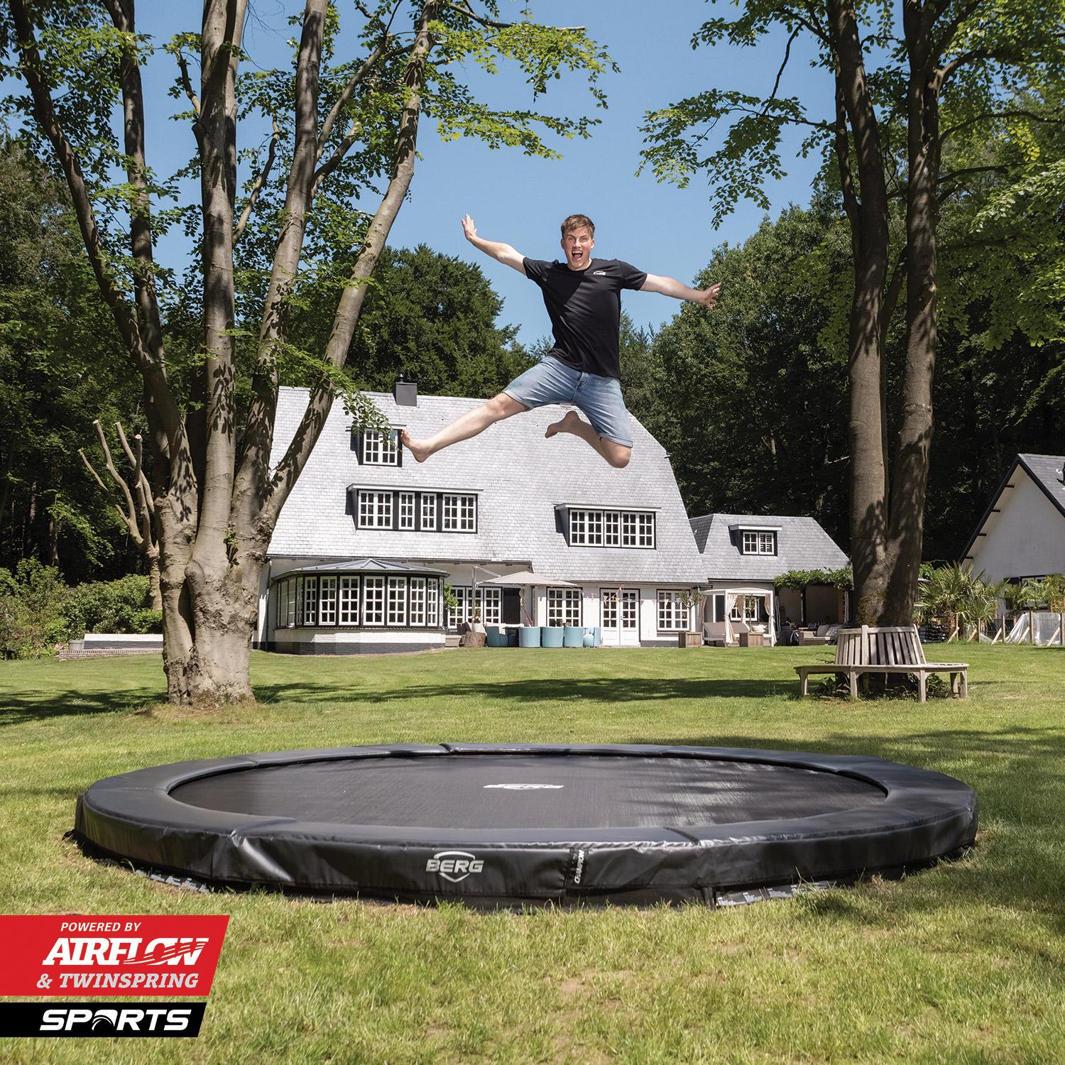 BERG Trampoline Champion - InGround - 330 cm - Zwart Limited Edition - met Airflow Springmat - Twinspring 